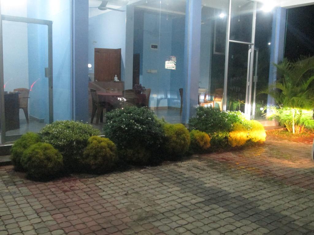 Hotel Kiyara Дамбулла Екстер'єр фото