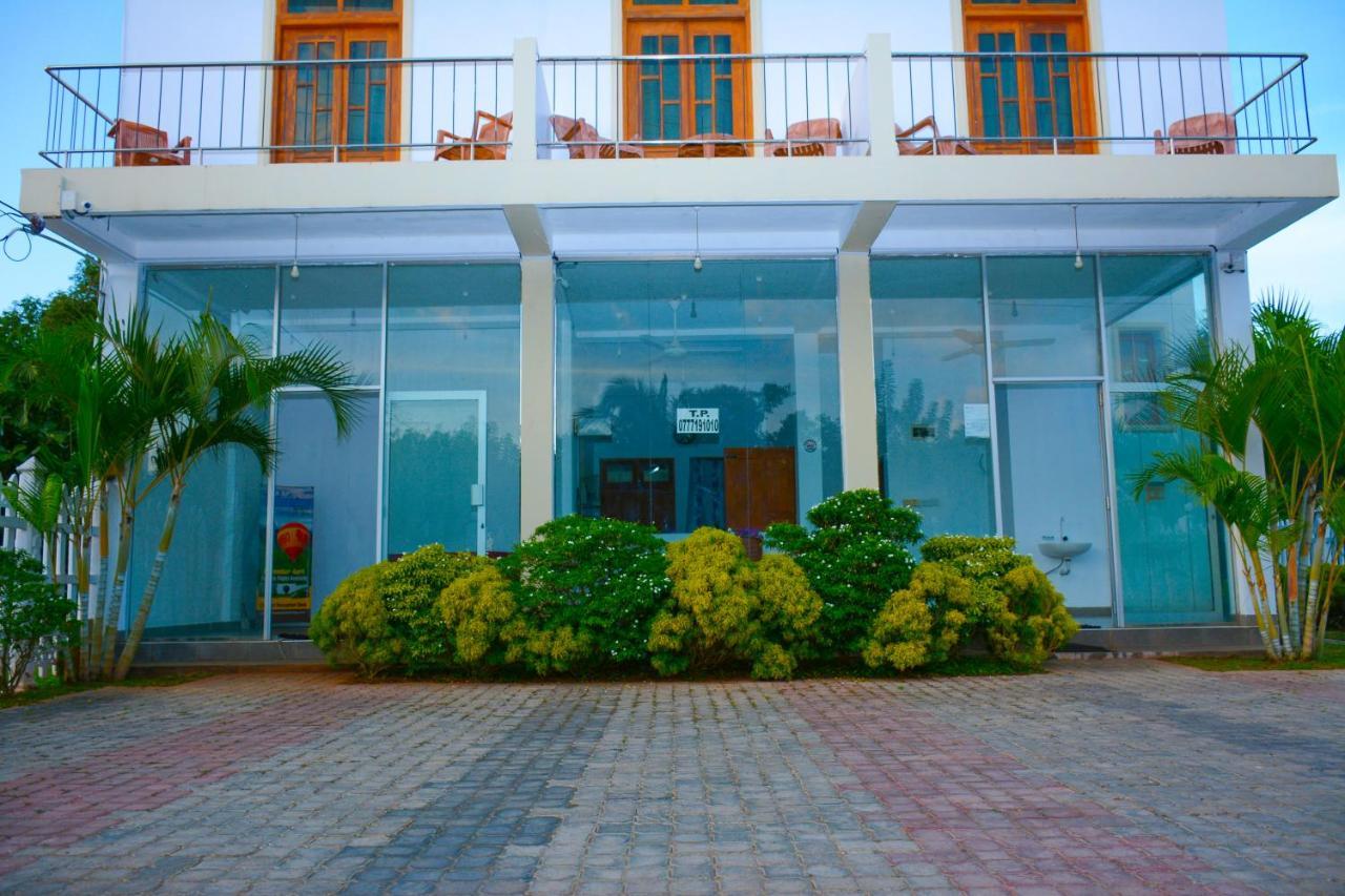 Hotel Kiyara Дамбулла Екстер'єр фото