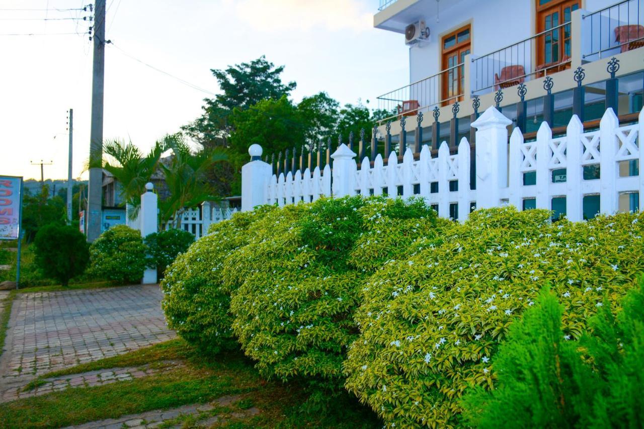 Hotel Kiyara Дамбулла Екстер'єр фото