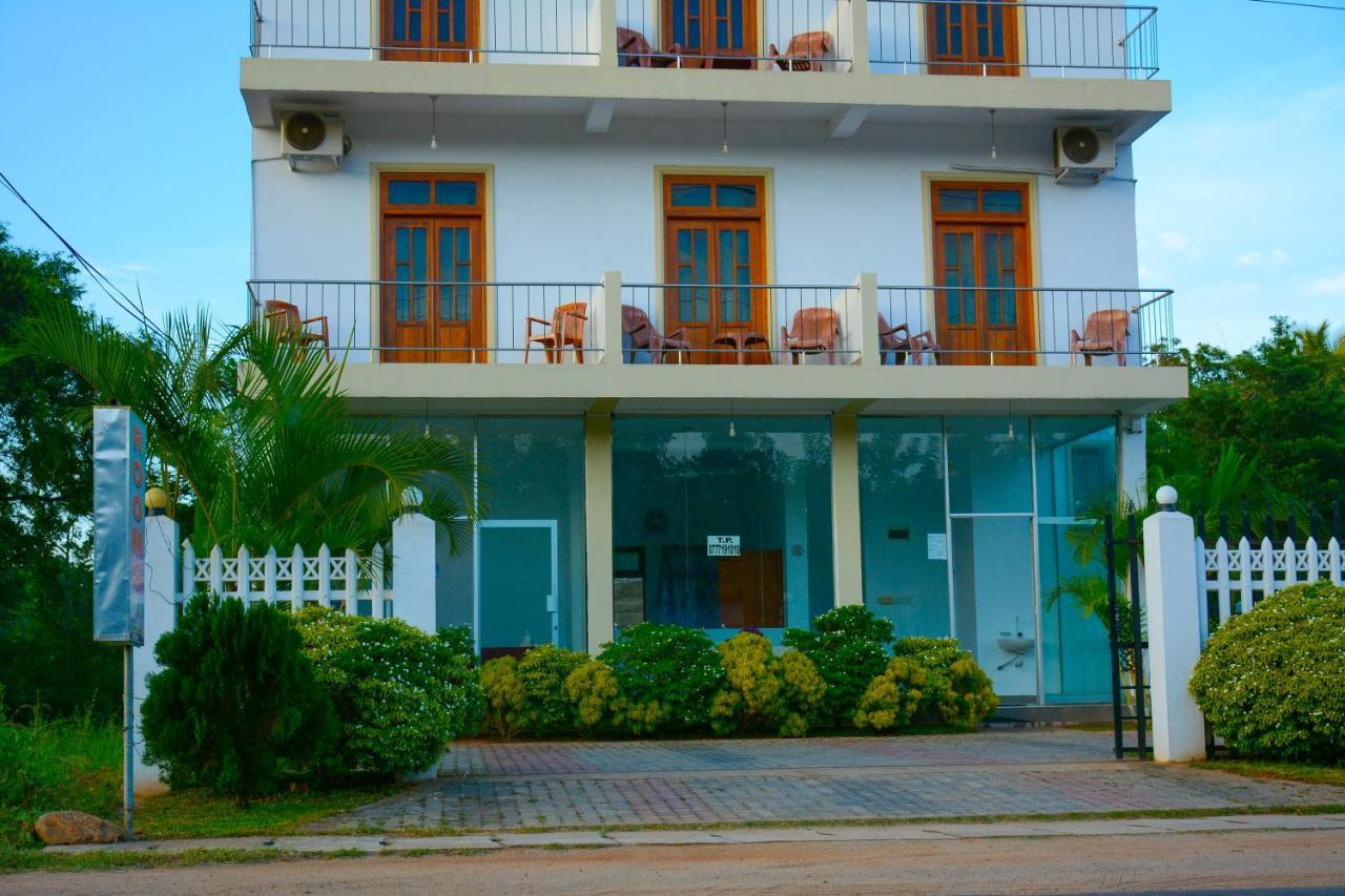 Hotel Kiyara Дамбулла Екстер'єр фото